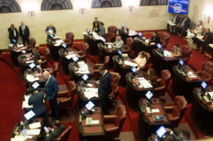 Read more about the article La regulación de precios por servicios de notaría